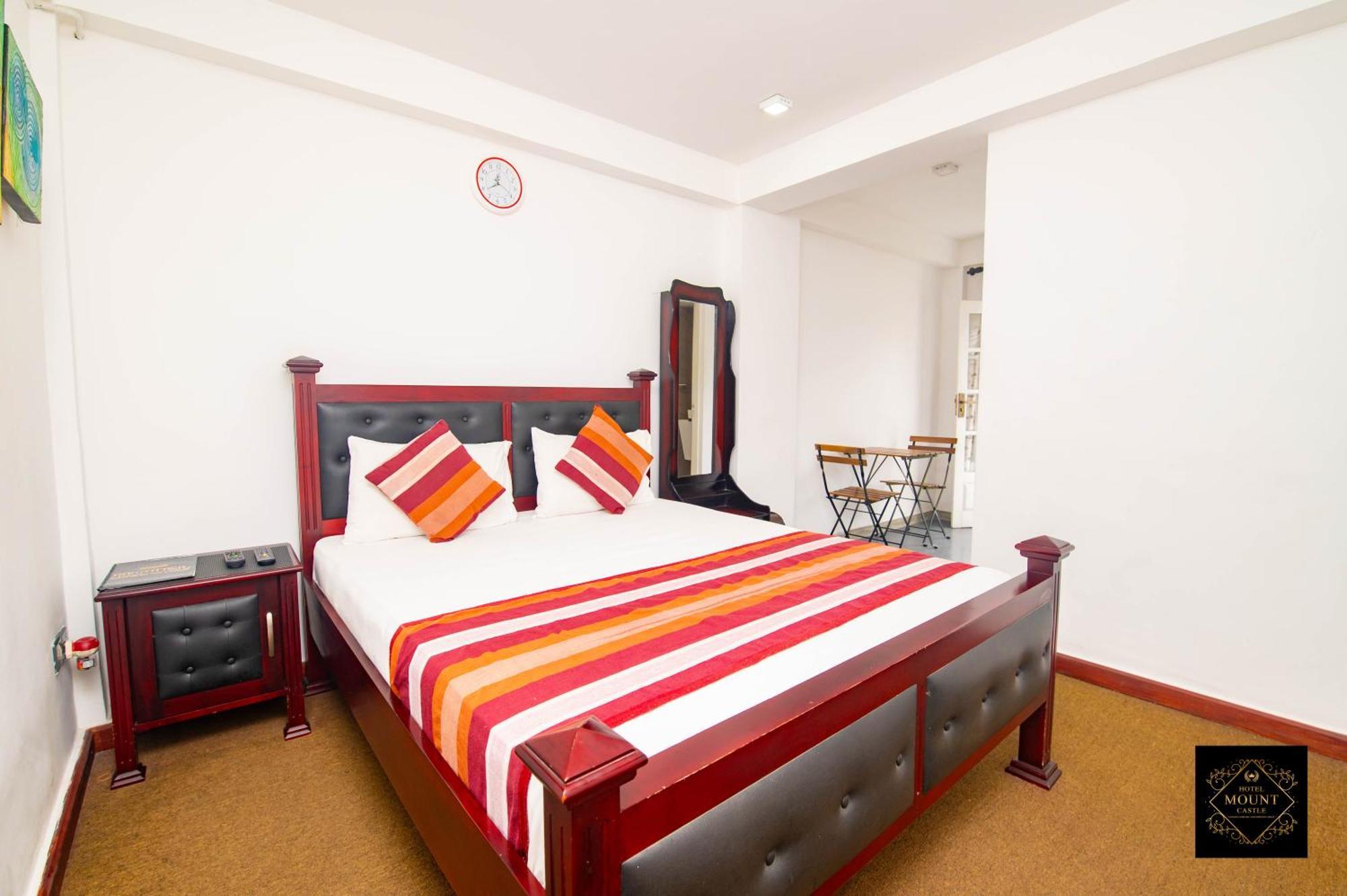 Hotel Mount Castle 하톤 외부 사진