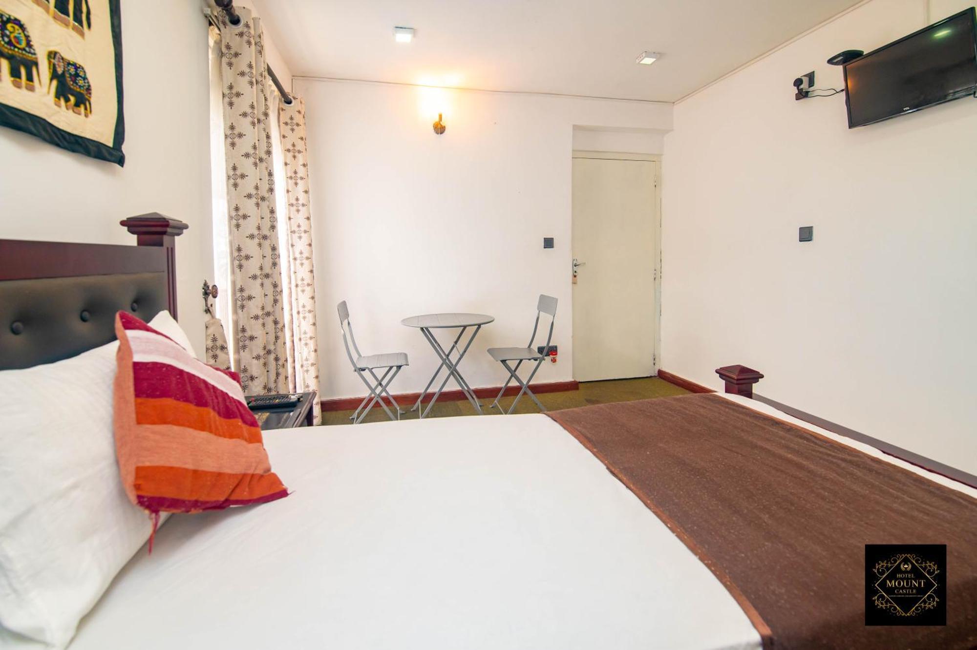 Hotel Mount Castle 하톤 외부 사진